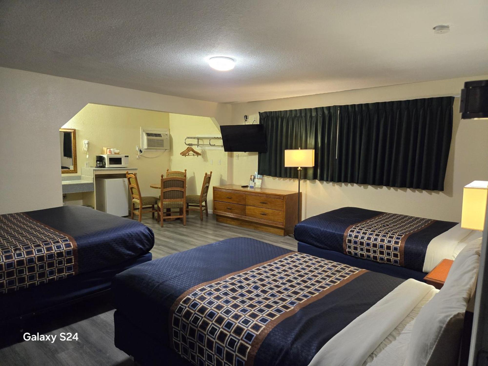 Rodeway Inn & Suites Blythe I-10 Exterior foto
