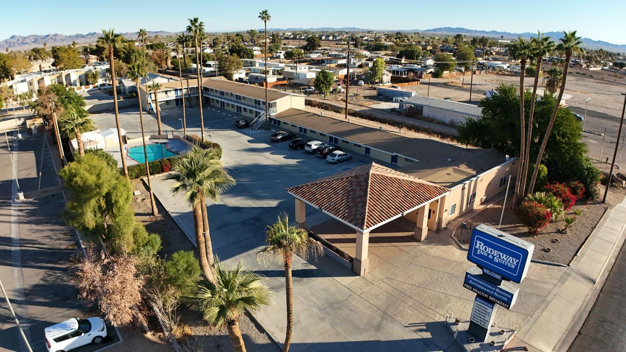 Rodeway Inn & Suites Blythe I-10 Exterior foto